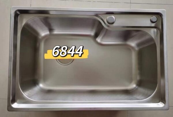 Kitchen sinks