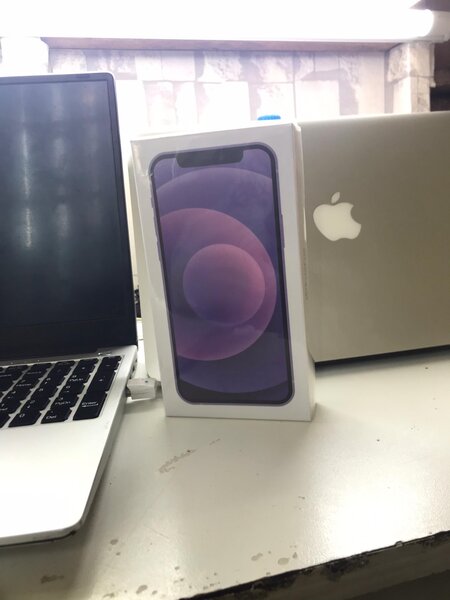 iPhone 12