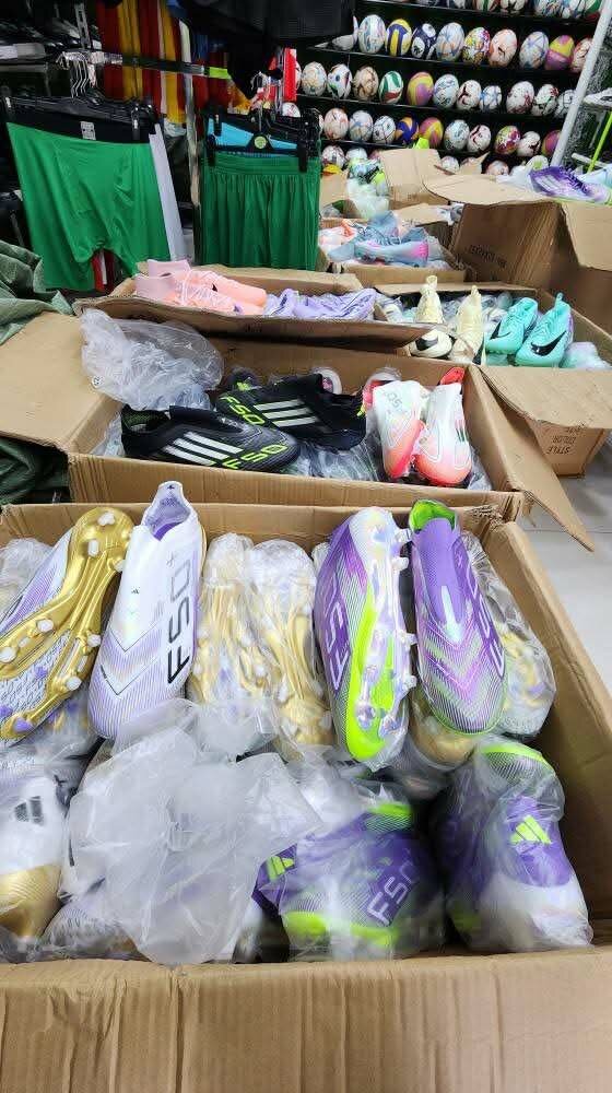 ADIDAS F50