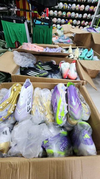 ADIDAS F50