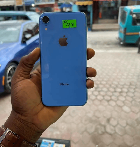 iPhone XR