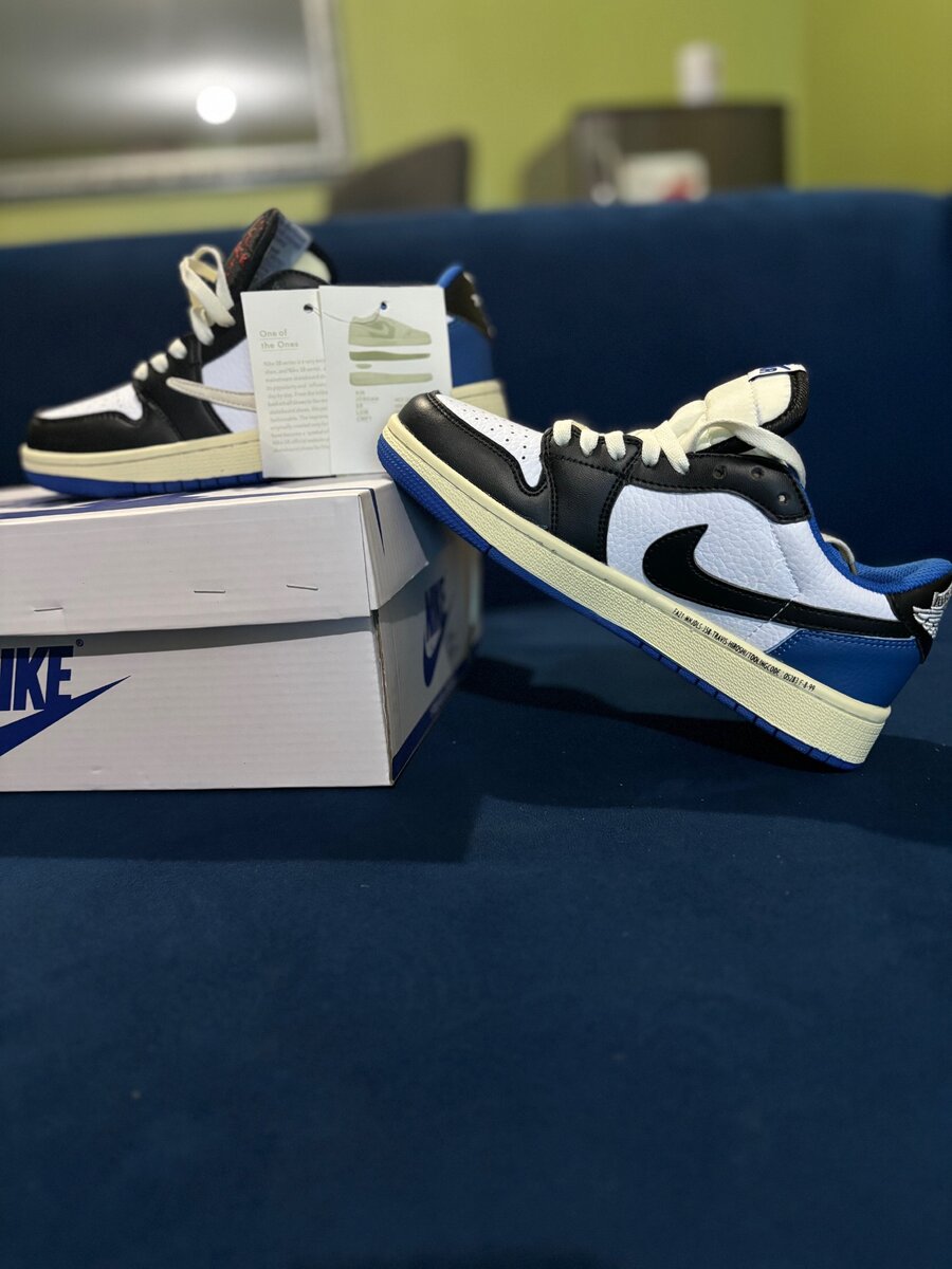 Nike SBs