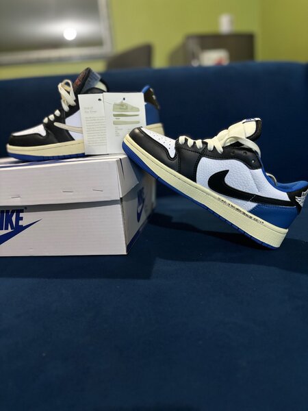 Nike SBs