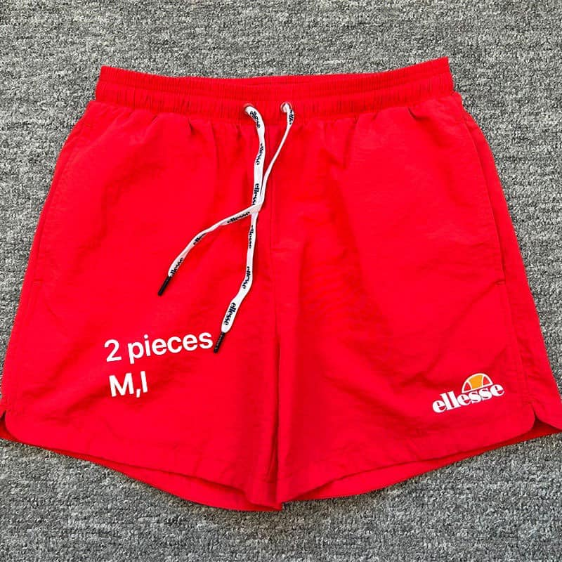 Short rouge