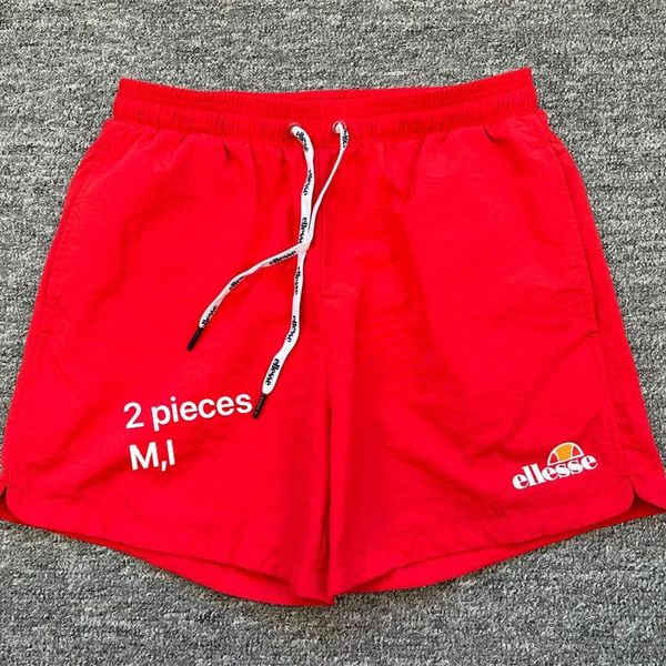 Short rouge