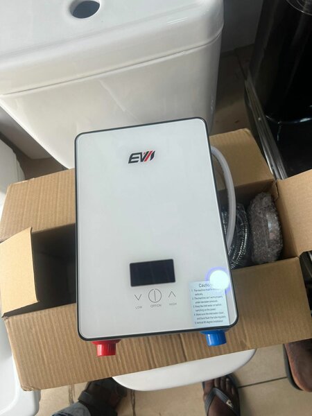 Instant Water Heater