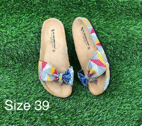 Ladies slippers