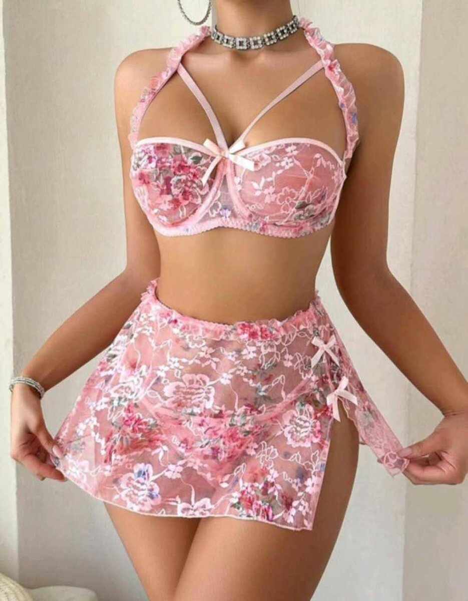 Ensemble lingerie fleurie sexy