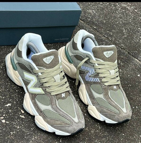 NEW BALANCE CLASSIC