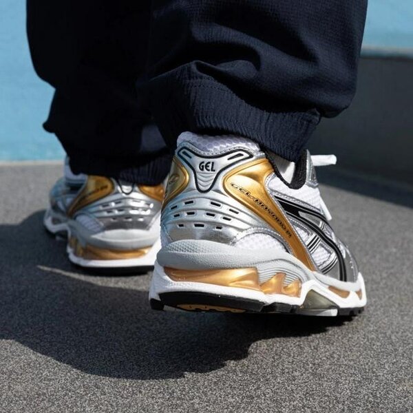 ASICS