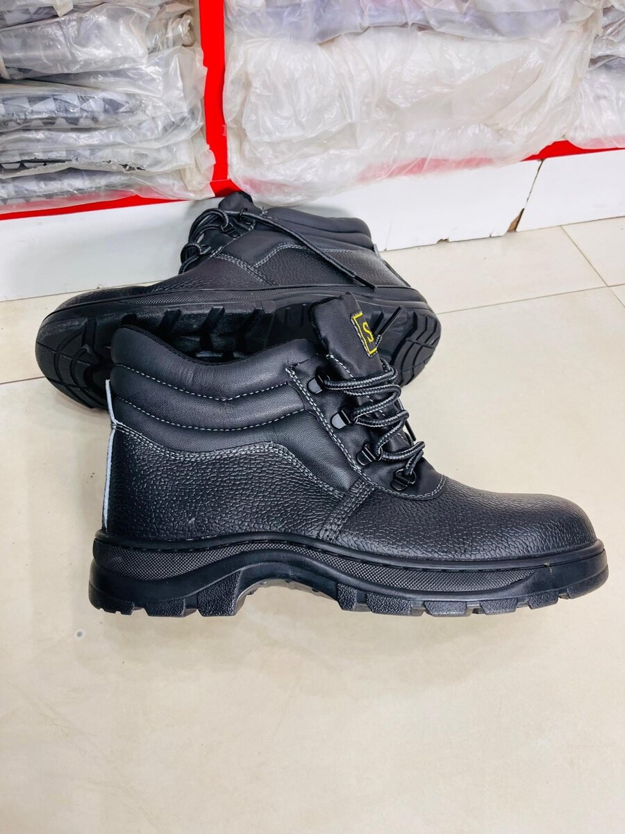 Safety boots high quality