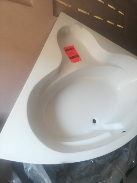 Bath - Tub-Corner