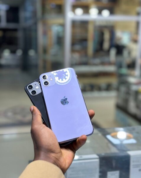 iPhone 11