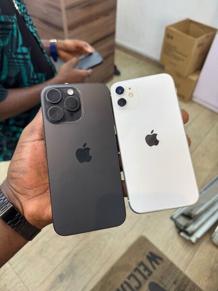 IPHONE 11