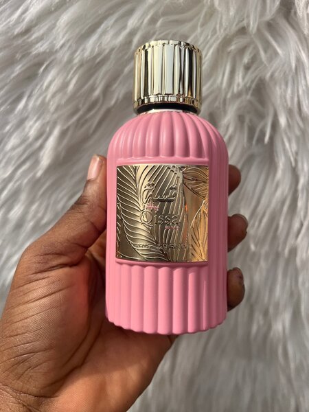 Qissa pink