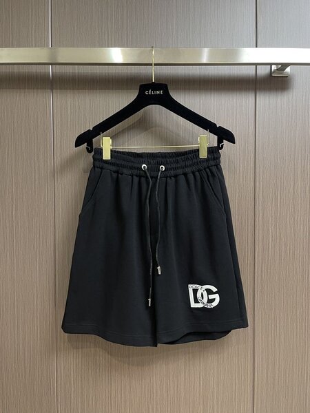 Short nika