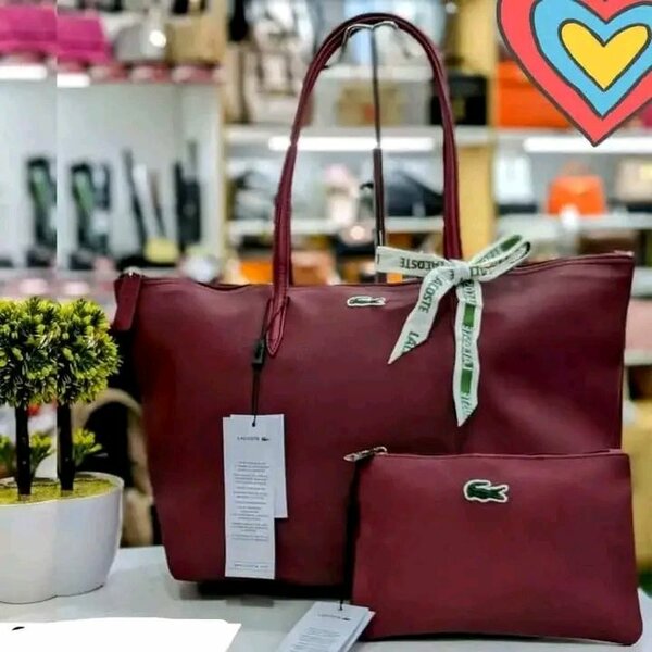 Sac cabas Lacoste élégant
