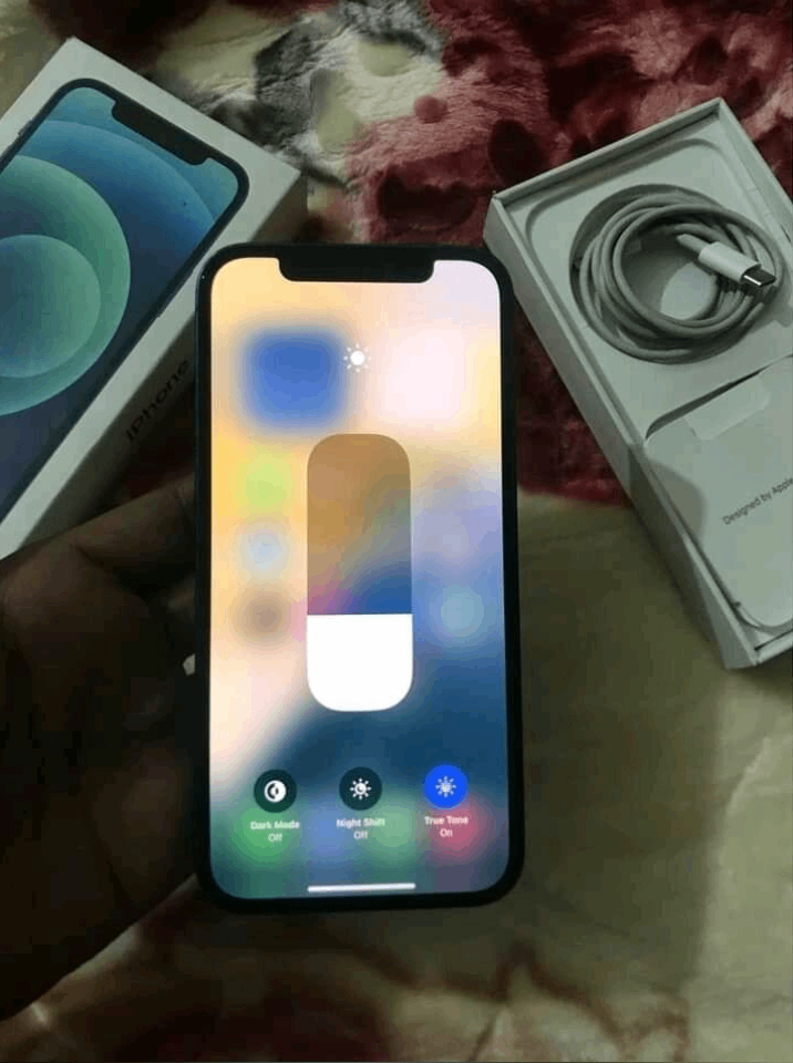 iPhone12 64/128gig