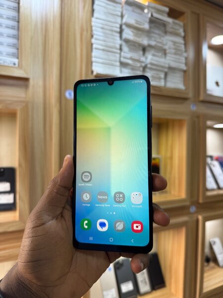 Samsung A06