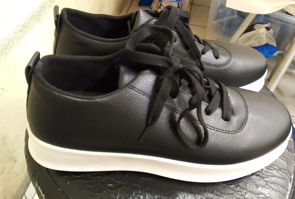 Chaussures Sneaker Noires Homme