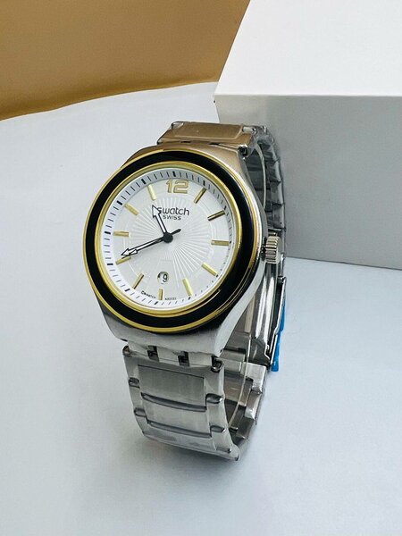 Montre en acier inoxydable