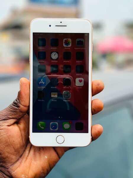 IPHONE 8PLUS