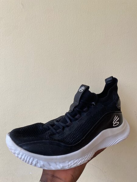 Curry 8