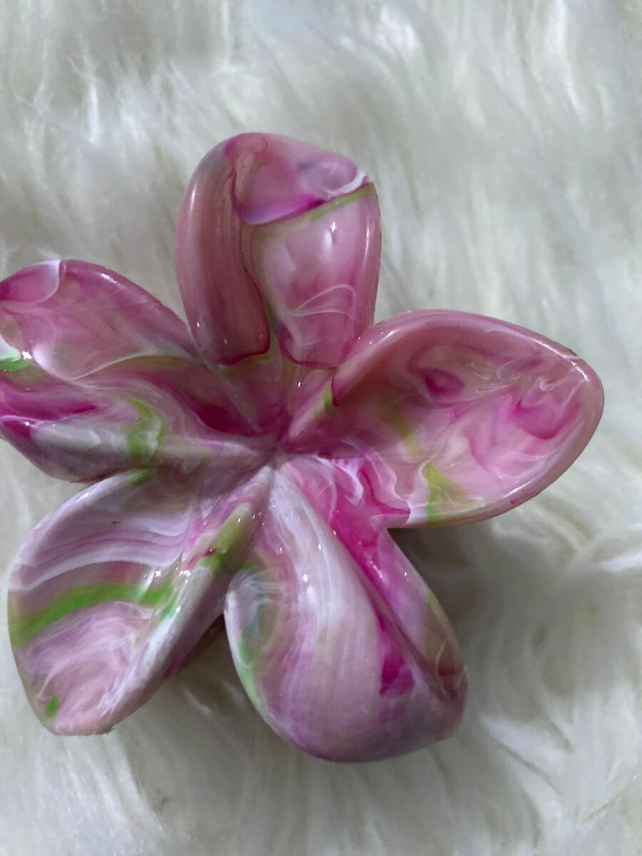 Pince en fleurs