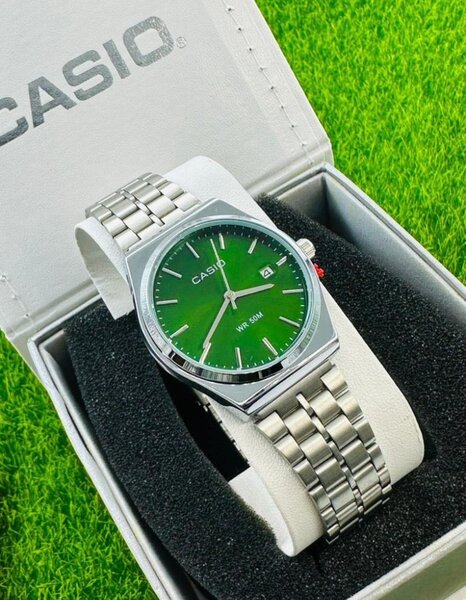 Montre casio authentique