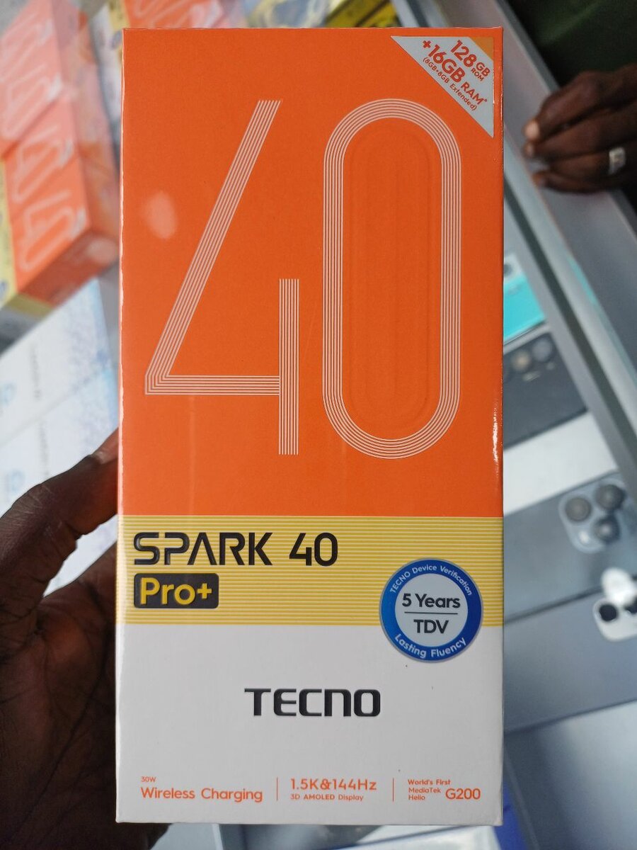 Tecno Spark 40 pro Plus 128GB
