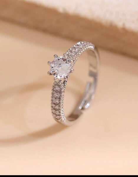 Bague en diamant élégante