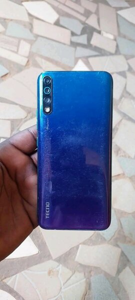Smartphone Tecno Gradient