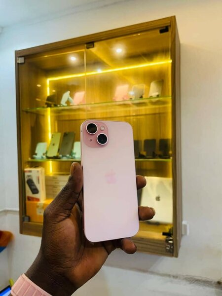 iPhone 15