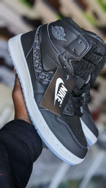 JORDAN 1 High cut