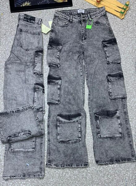 Baggy jeans