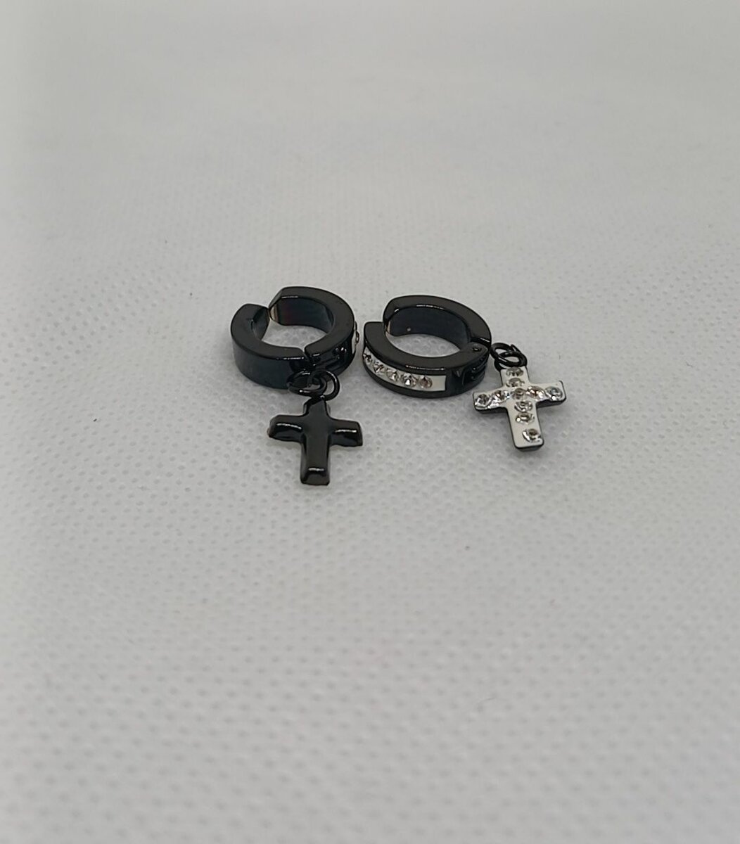 Magnetic earrings