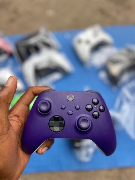 Manette Xbox Serie X quasi