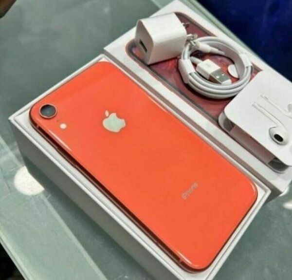 iPhone XR 64 Go