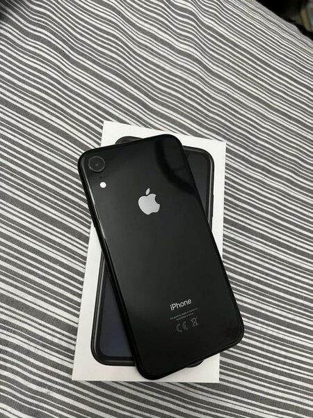 iphone XR 256GB 3GB RAM