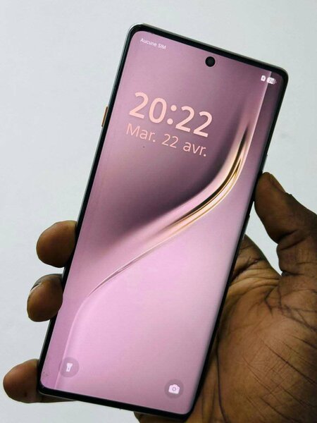 Tecno Camon 40 pro