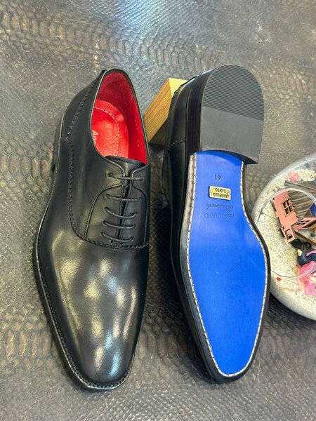 Shoe