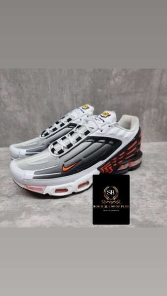 Basket nike TN