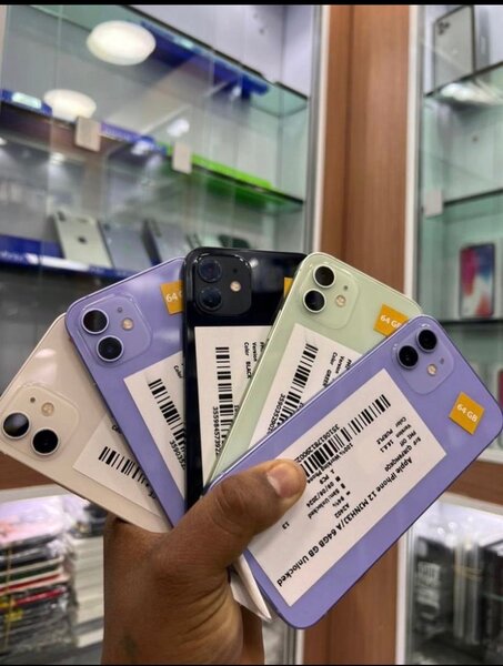 iPhone 12 simple