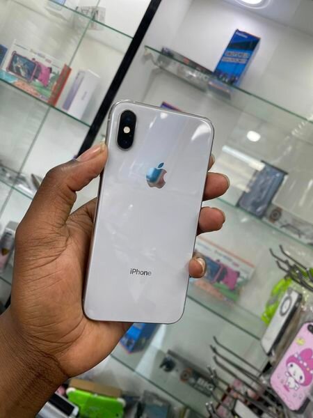 iPhone XS 64GB 