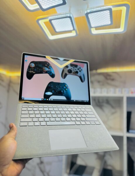 MICROSOFT SURFACE