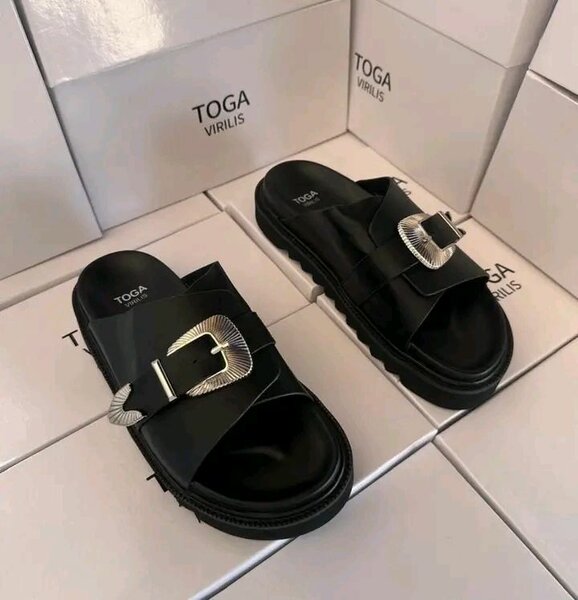 Sandale toga