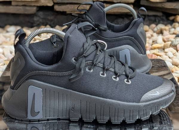 NIKE FREE METRON 