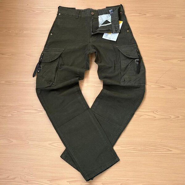 Solid cargo pants