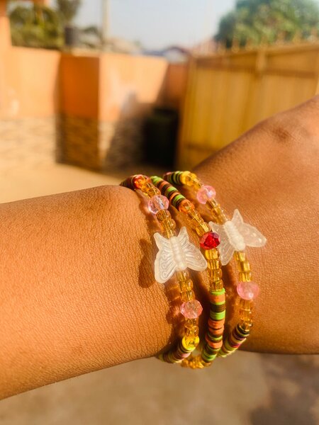 pearl bracelet
