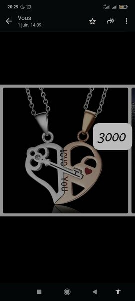Collier.